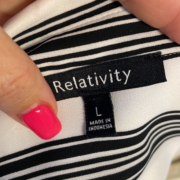 RELATIVITY women’s black white striped button down blouse / top / tunic size L - Picture 9 of 10